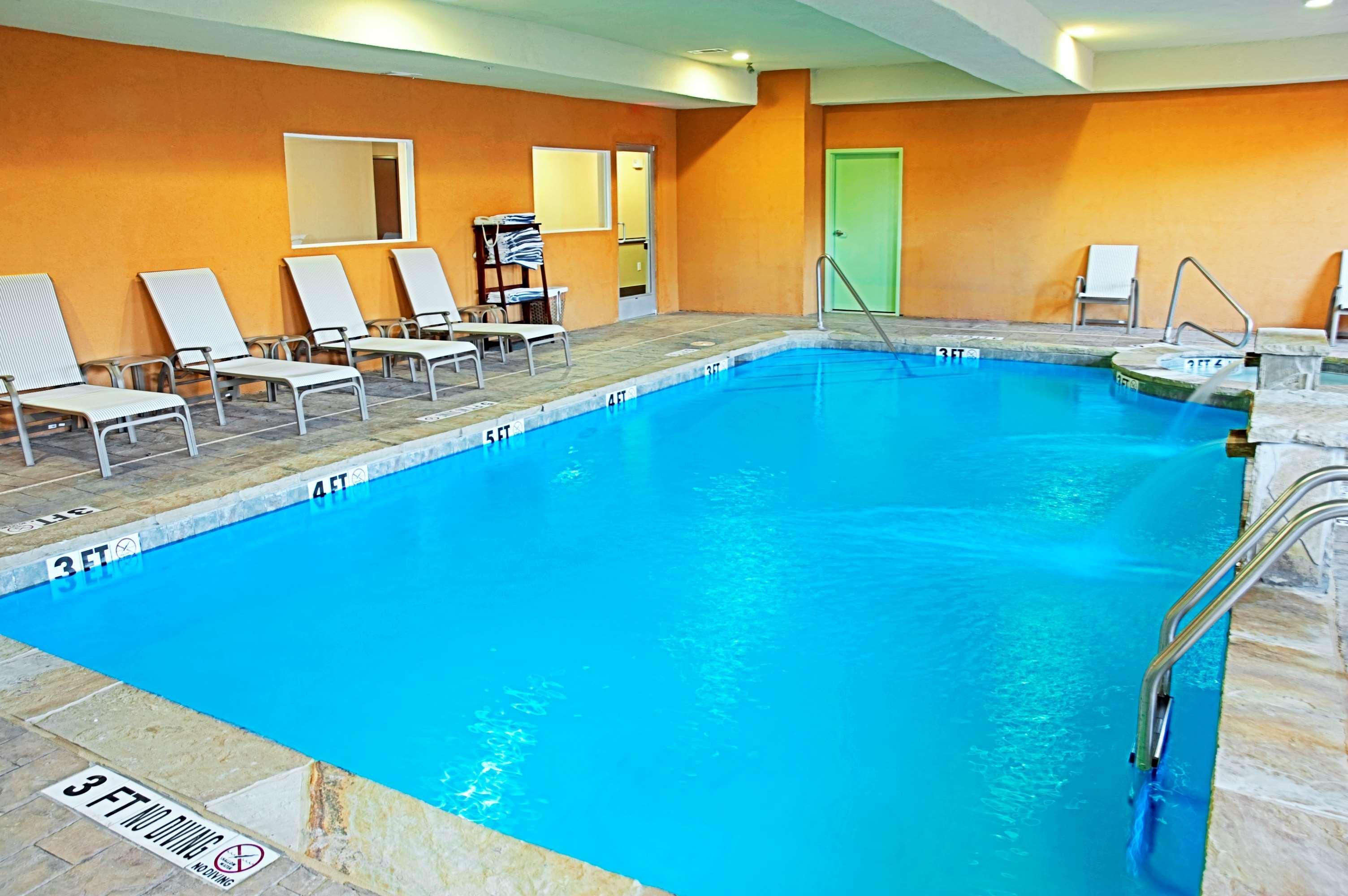 Best Western Bowie Inn & Suites Buitenkant foto