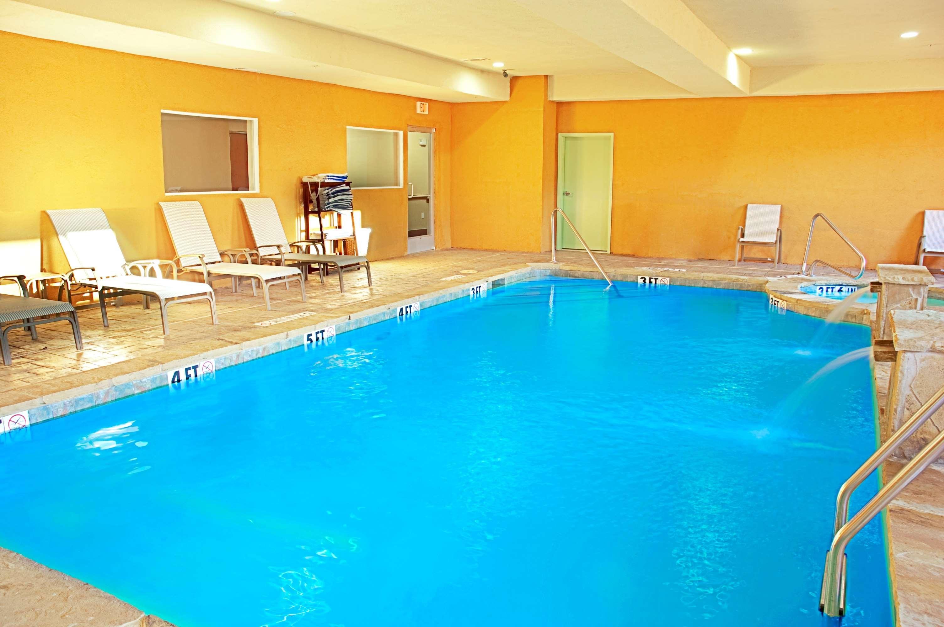 Best Western Bowie Inn & Suites Buitenkant foto