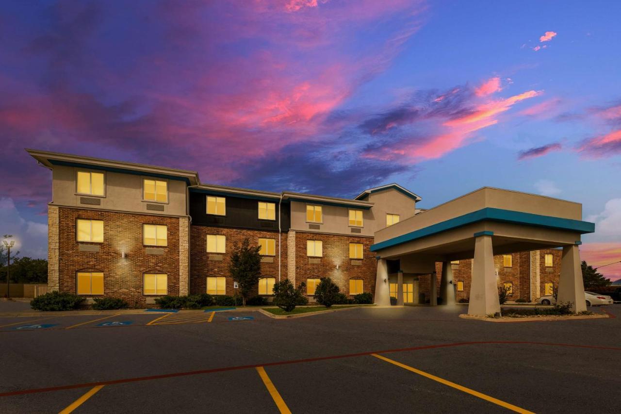 Best Western Bowie Inn & Suites Buitenkant foto