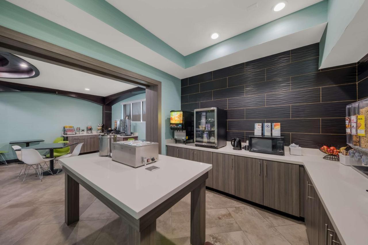 Best Western Bowie Inn & Suites Buitenkant foto